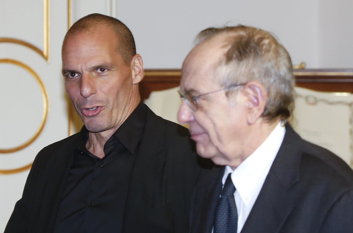 Πεπεισμένος ότι θα βρεθεί λύση για την Ελλάδα ο Ιταλός υπουργός Οικονομικών