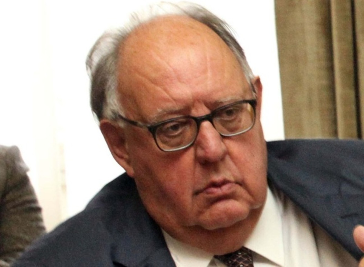 Ο Θόδωρος Πάγκαλος με δική του ραδιοφωνική εκπομπή!