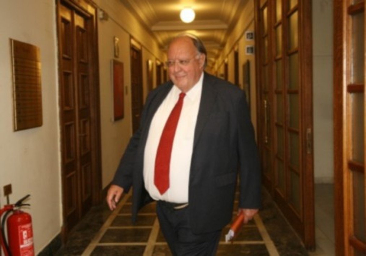 Πάγκαλος… τερματικός σταθμός: Ο Στρατός να μαζέψει με τη βία τους πρόσφυγες που διατηρούν… το κέφι τους!