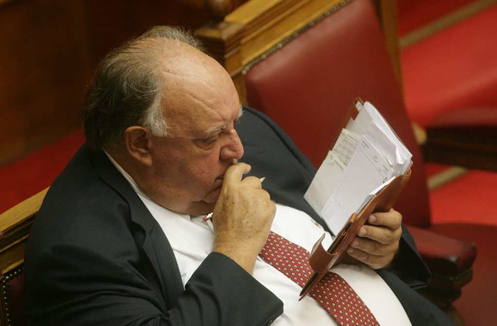 Απάντηση Πάγκαλου για τα 46.000 ευρώ για χρήση κινητών