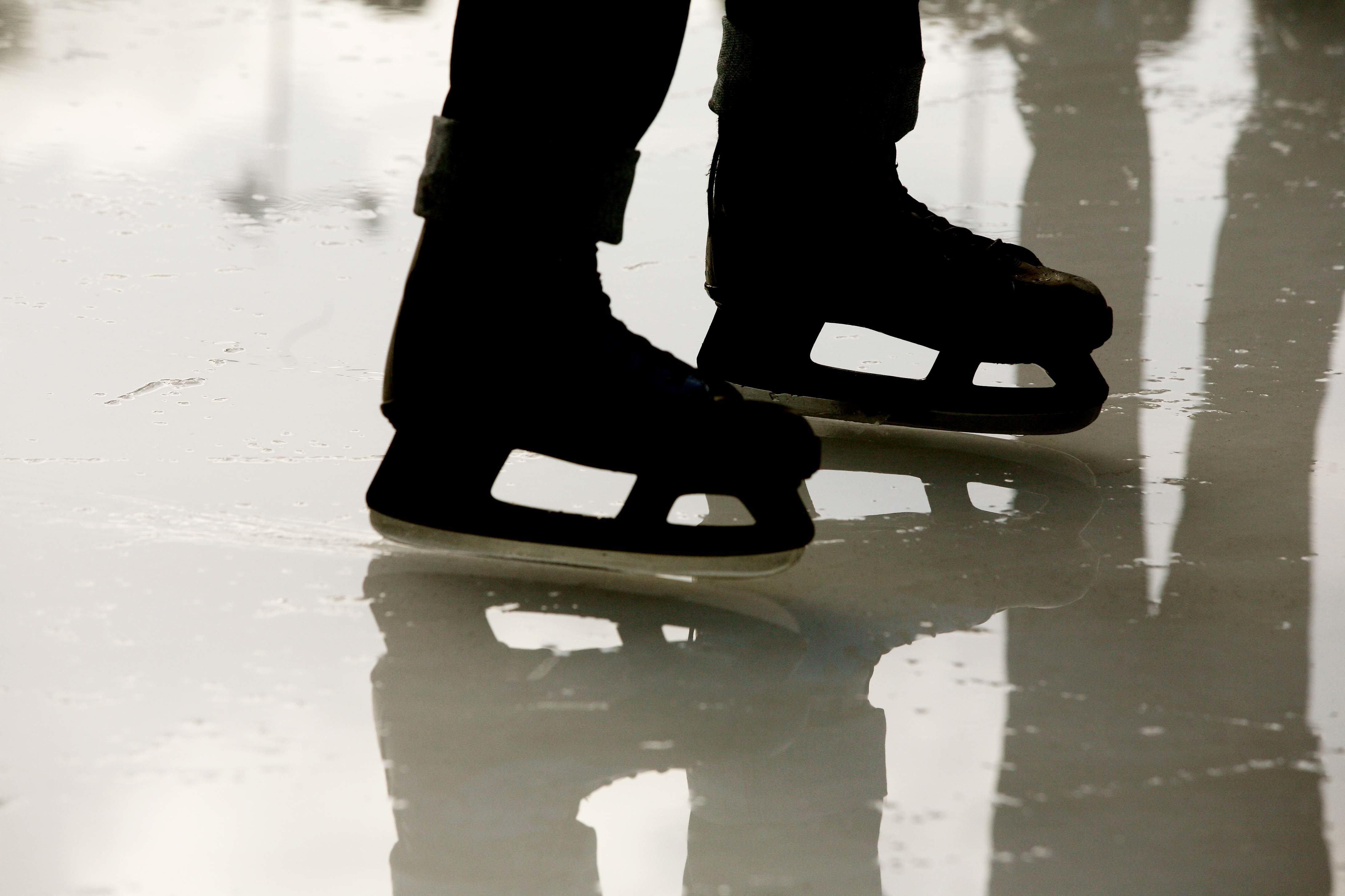 Παράνομη η ανέγερση παγοδρομίου στο Μαρούσι