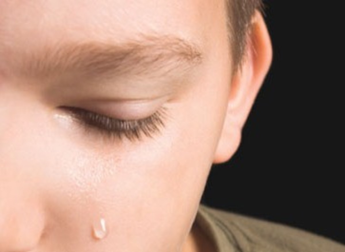 Έδεναν με αλυσίδες 12χρονο γιατί ήταν άτακτος! – Στον ανακριτή οι γονείς κι ο αδερφός του