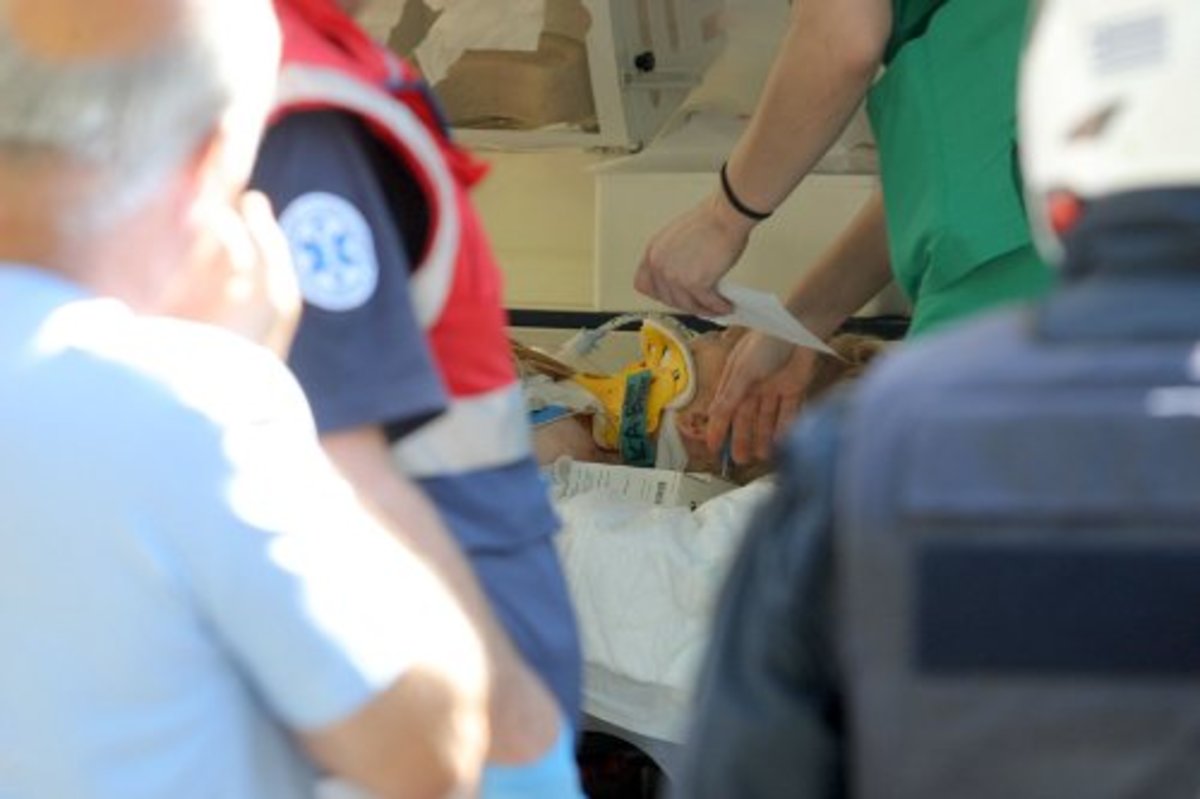 «Θέλω να μείνουμε εδώ»! Τι είπε η μητέρα του 12χρονου που τραυματίστηκε από τον ανιματέρ