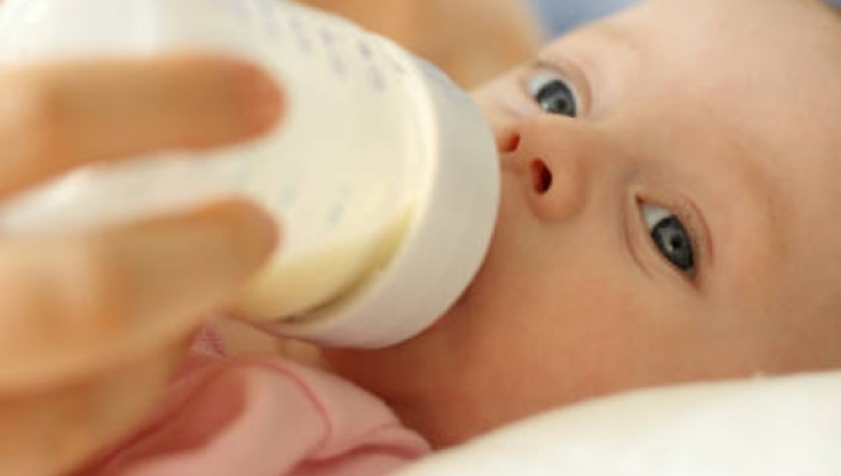 Πως θα καταλάβουμε ότι το μωρό μας είναι αλλεργικό στο γάλα;
