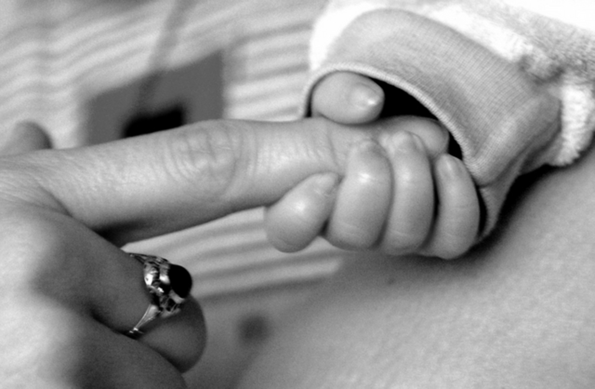 Πως θα διασφαλίζεται πια το αδιάβλητο της μητρότητας – Αλλαγές στο νόμο μετά την υπόθεση της μικρής Μαρίας