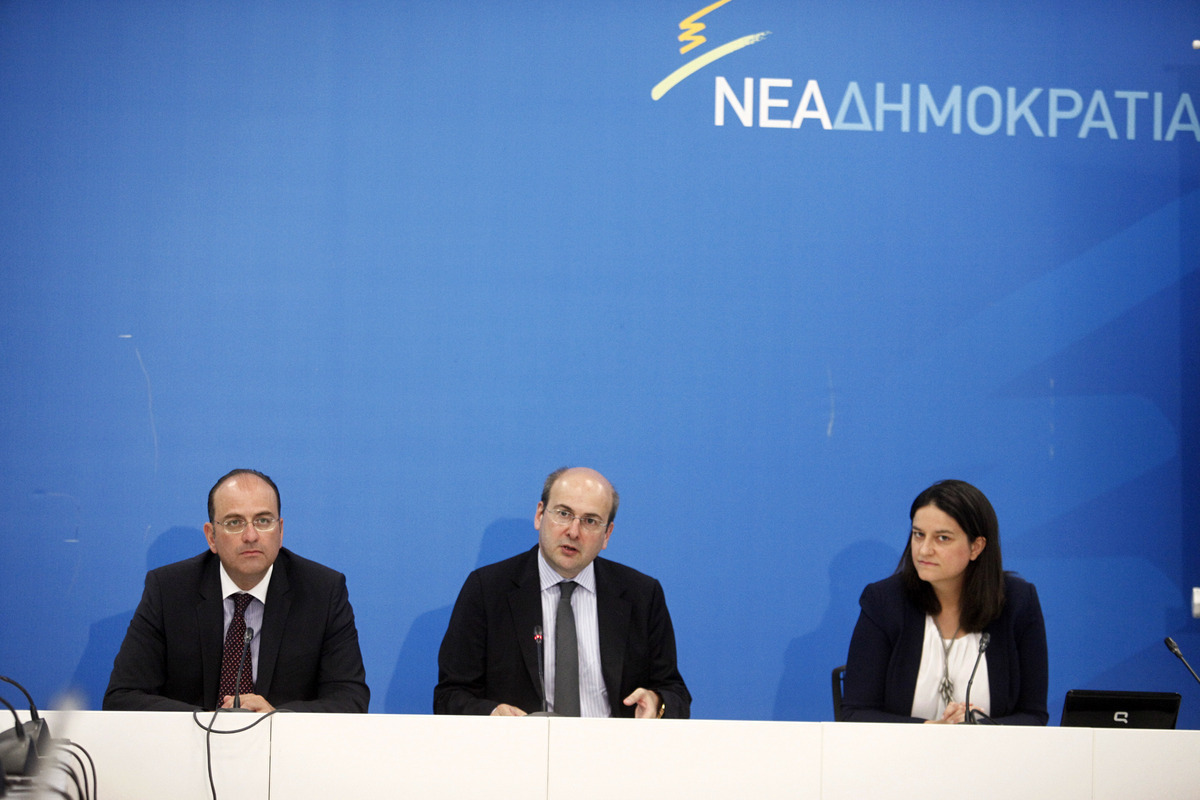 Οκτώ προτάσεις της ΝΔ για τα παιδιά και την υιοθεσία – Κατά στα ομόφυλα ζευγάρια