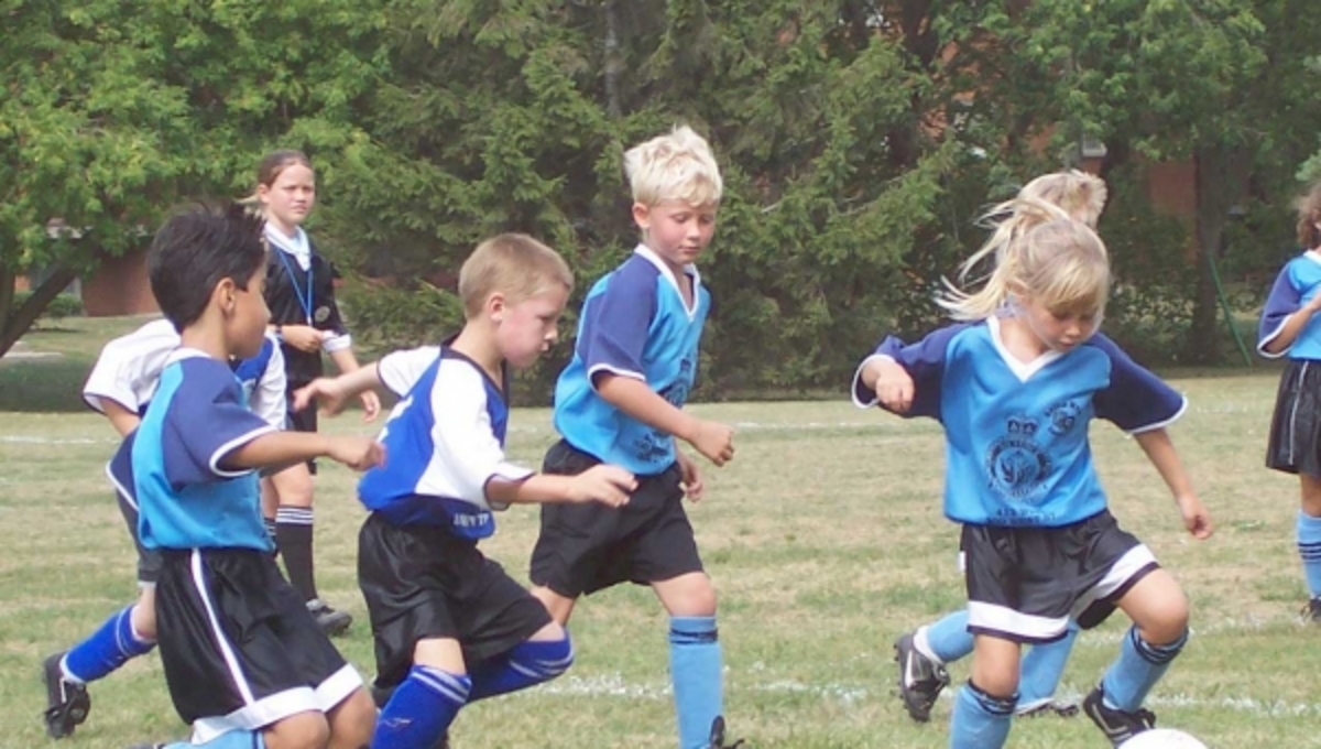 Πόσα λεπτά άθλησης είναι απαραίτητα καθημερινά για τα παιδιά;