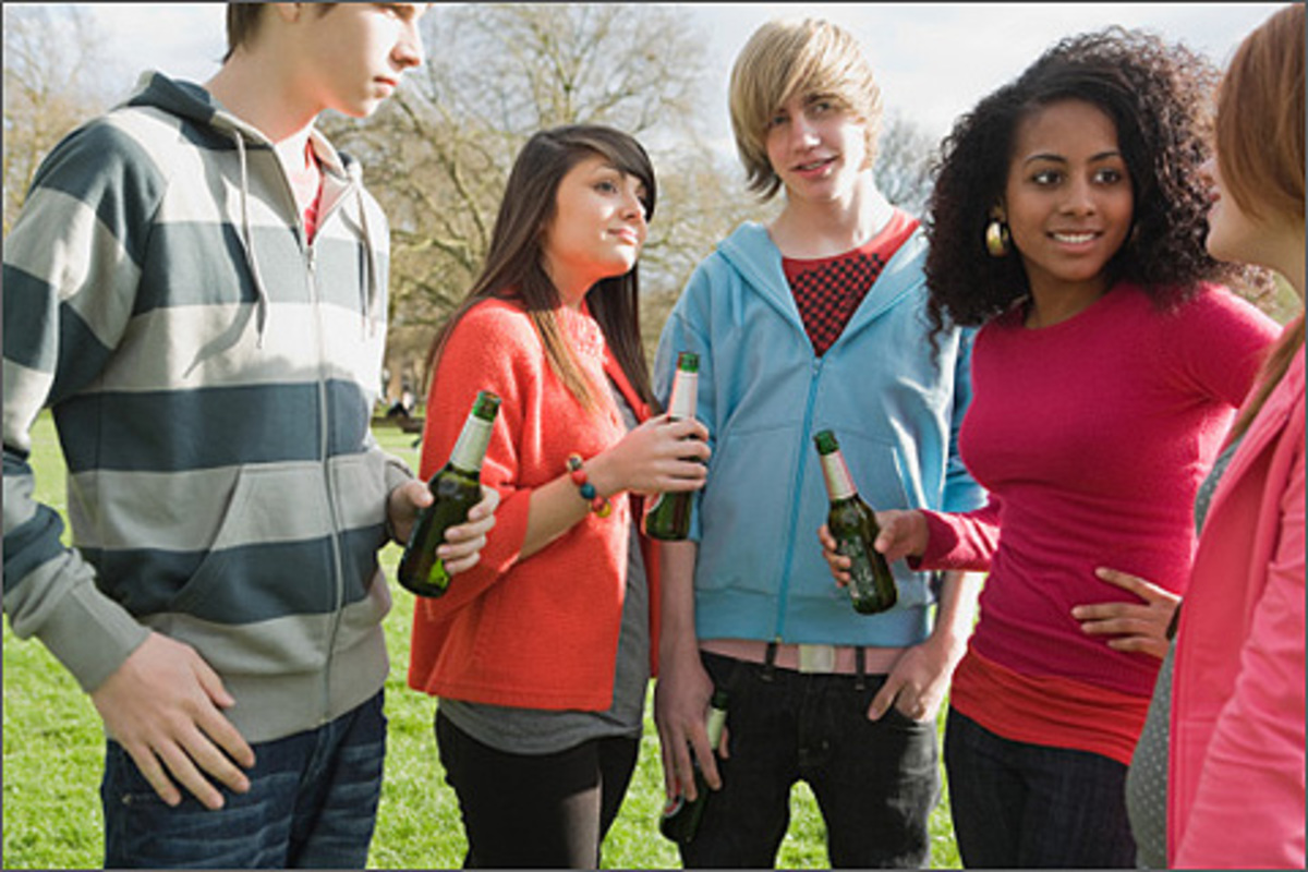 1 στους 4 μαθητές λυκείου μεθά υπερβολικά κι απότομα