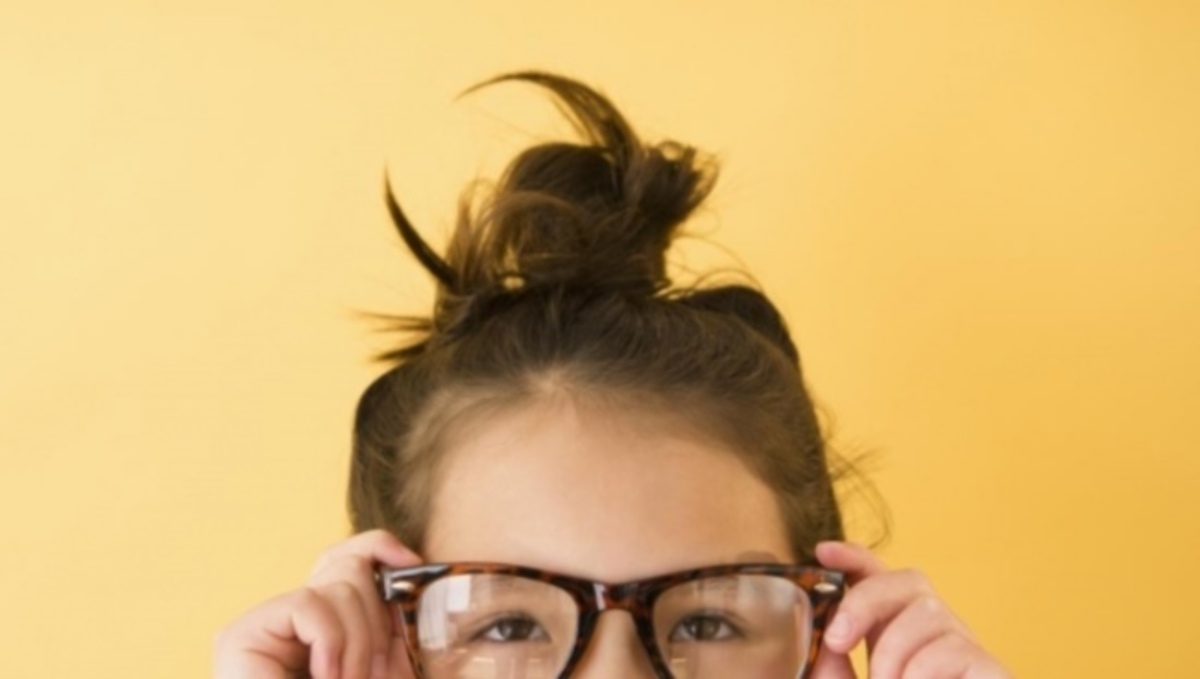 Έρευνα: Τα πρωτότοκα παιδιά έχουν αυξημένη μυωπία – Δείτε γιατί…