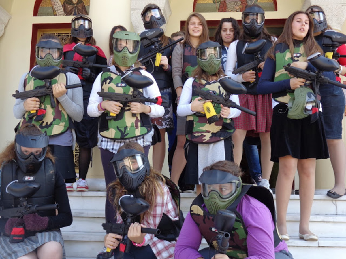 Τα χριστιανόπουλα παίζουν… paintball
