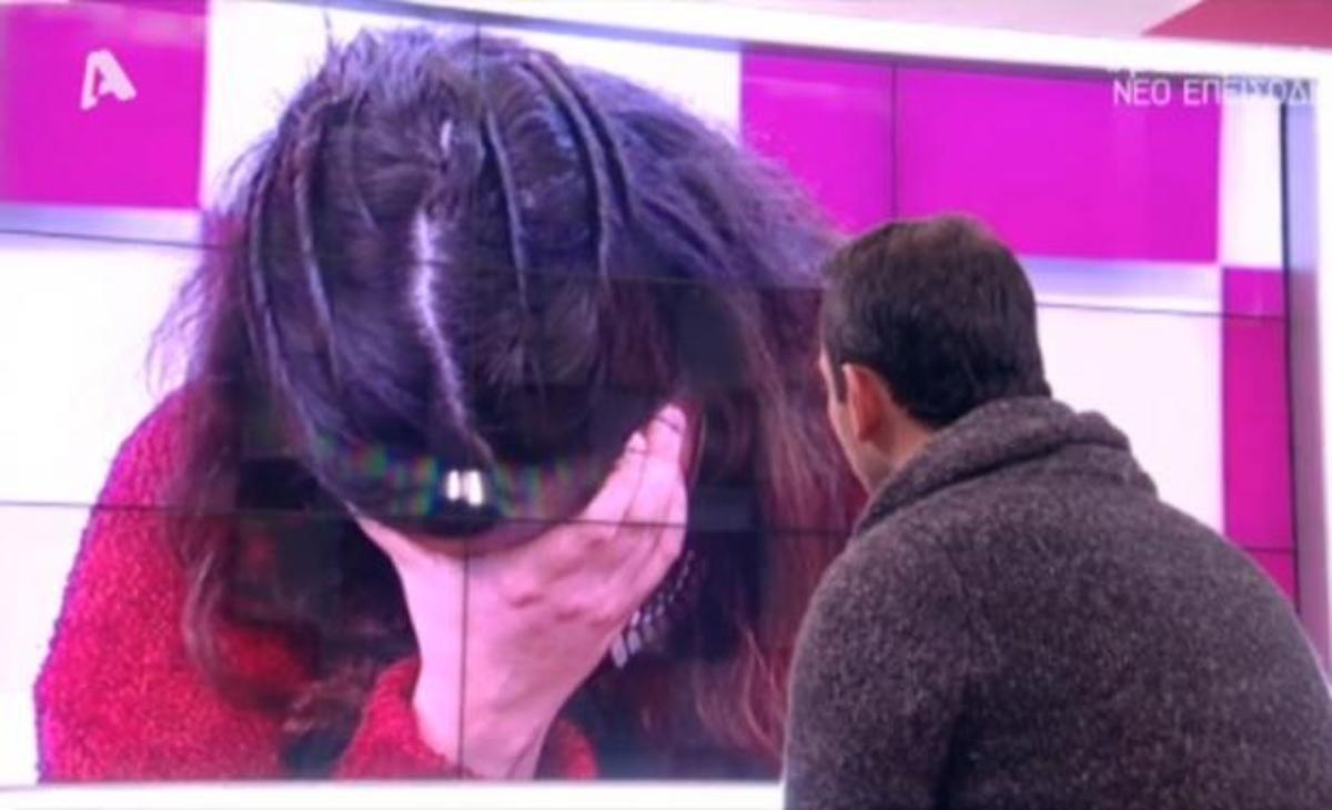 “Λύγισε” η αποστολέας με τα “σκληρά” λόγια του αδερφού της στο “Πάμε Πακέτο”!