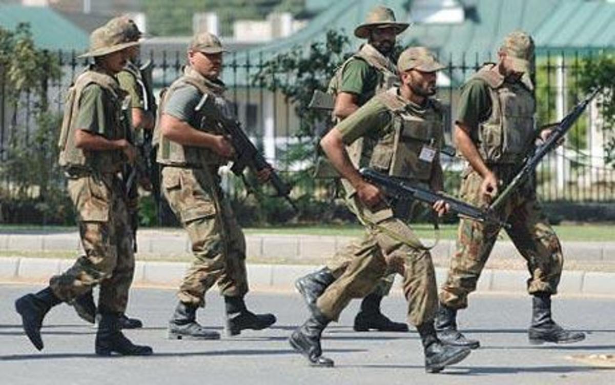 Εννέα στρατιώτες νεκροί στο Πακιστάν