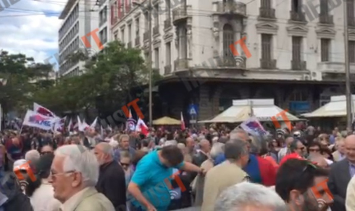 Συγκέντρωση ΠΑΜΕ στην Αθήνα