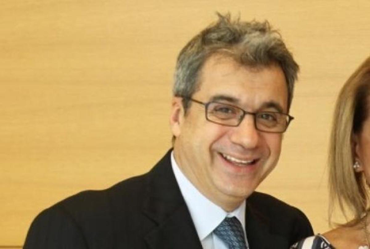 Ο Διευθυντής ειδήσεων του MEGA “αδειάζει” τον Μανώλη Καψή και επιβεβαιώνει το ZAPPIT!