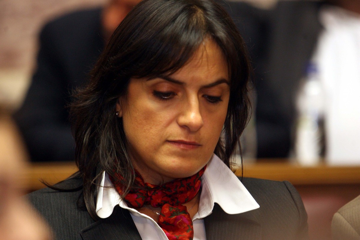 Διαψεύδει η Έλενα Παναρίτη: Λυπάμαι για τους χαρακτηρισμούς