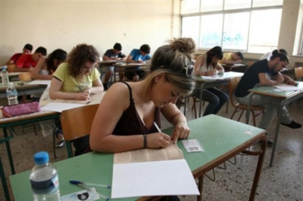 Πανελλαδικές 2014: Ανοίγει η αυλαία των εξετάσεων για τους μαθητές των ΕΠΑΛ