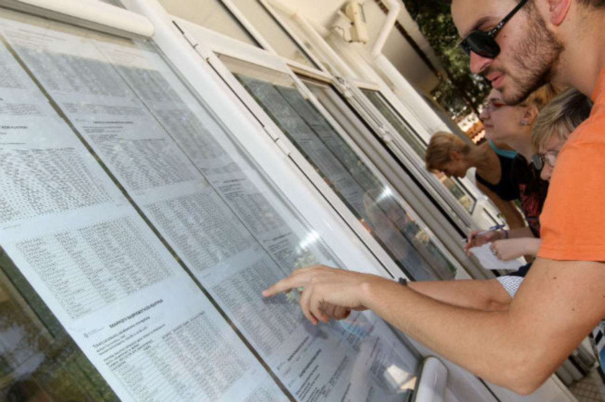 Πανελλήνιες 2015: Στις 9 Ιουνίου οι επαναληπτικές πανελλαδικές εξετάσεις