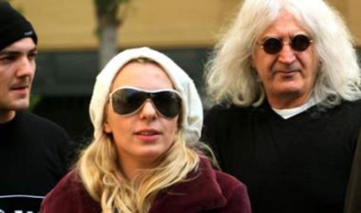 Καρβέλας-Πάνια: Σε μπελάδες για μια κουζίνα!