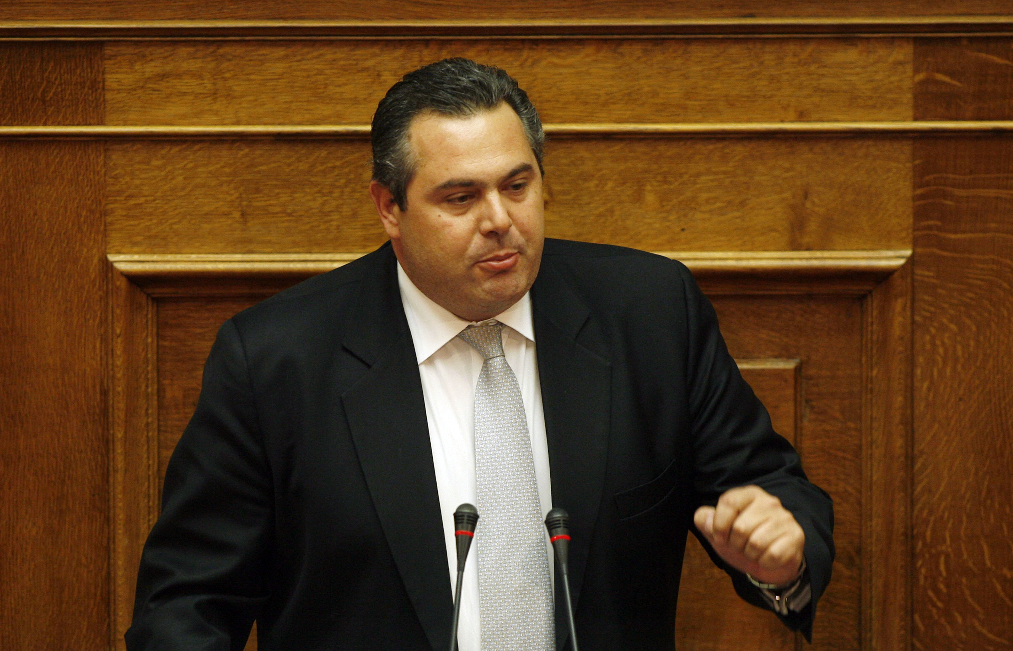 Ο Π. Καμμένος βλέπει τους βουλευτές του εν όψει καλοκαιριού
