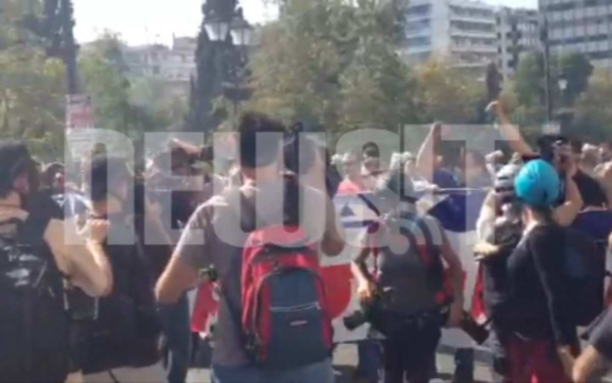 Άφησαν το πανό ΓΣΕΕ
