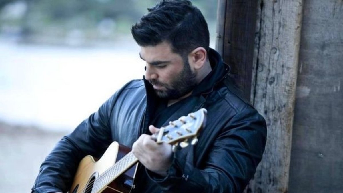 Παντελής Παντελίδης: Συγκινεί με το μήνυμα και την κοινή τους φωτογραφία ο Χάρης Λεμπιδάκης