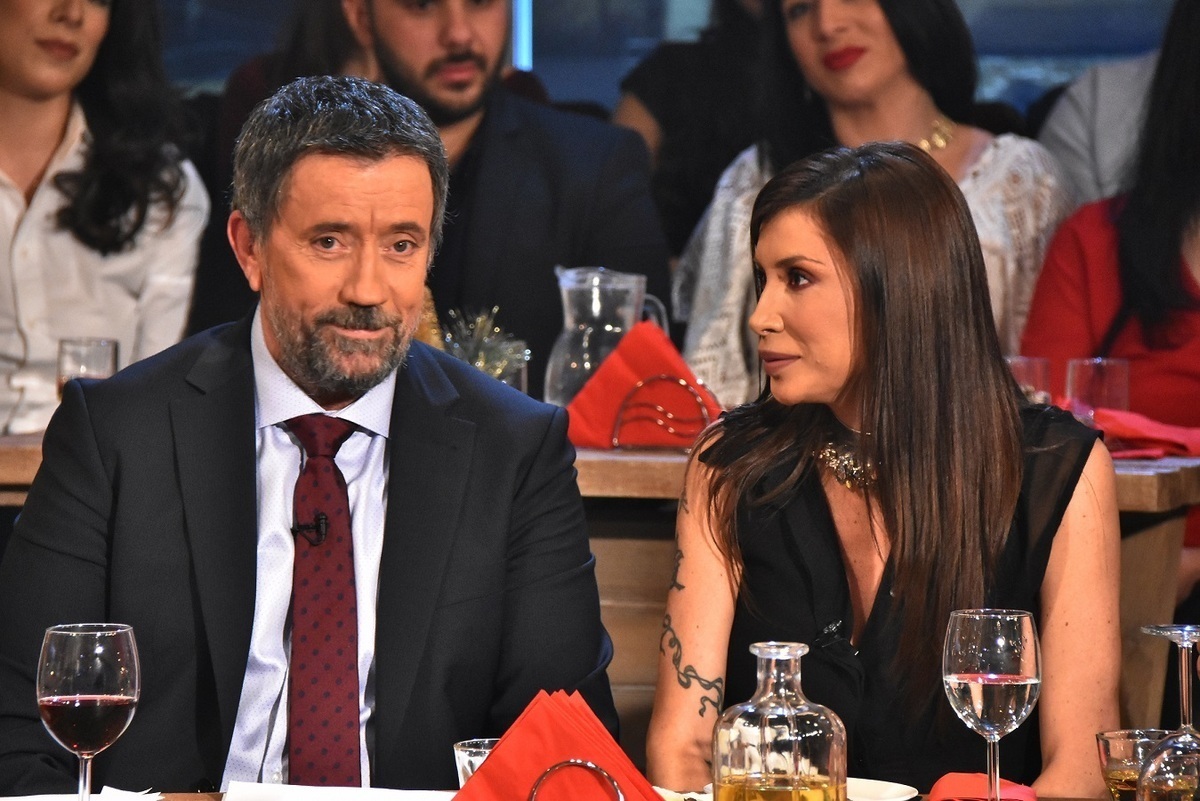 Ξεσπά πασίγνωστος τραγουδιστής για την Πάολα και τον Παπαδόπουλο: «Αυτή η εκπομπή πάει από το κακό στο χειρότερο»!