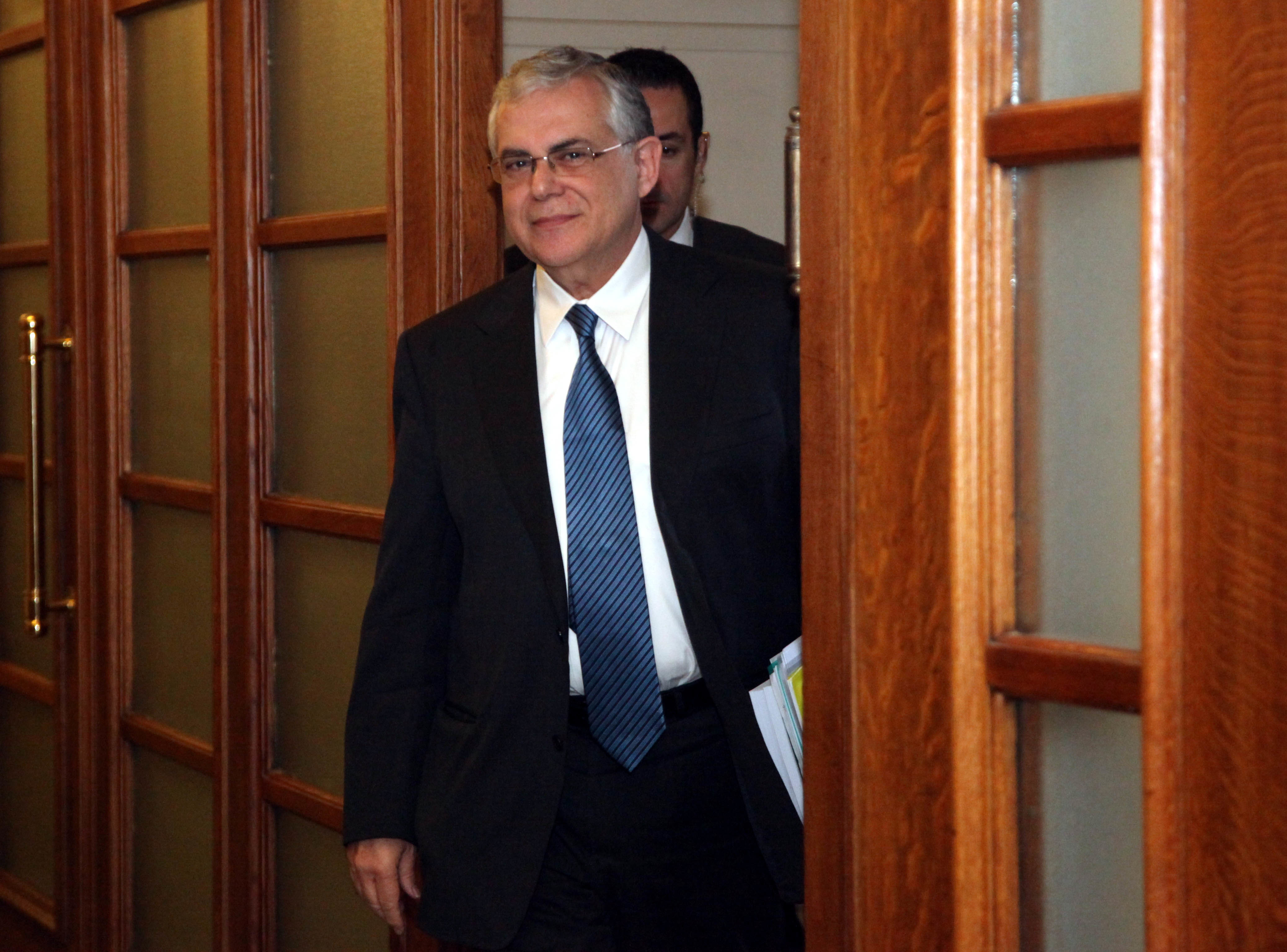 Ποιοί θα τα “ψάλλουν” στον Λουκά Παπαδήμο