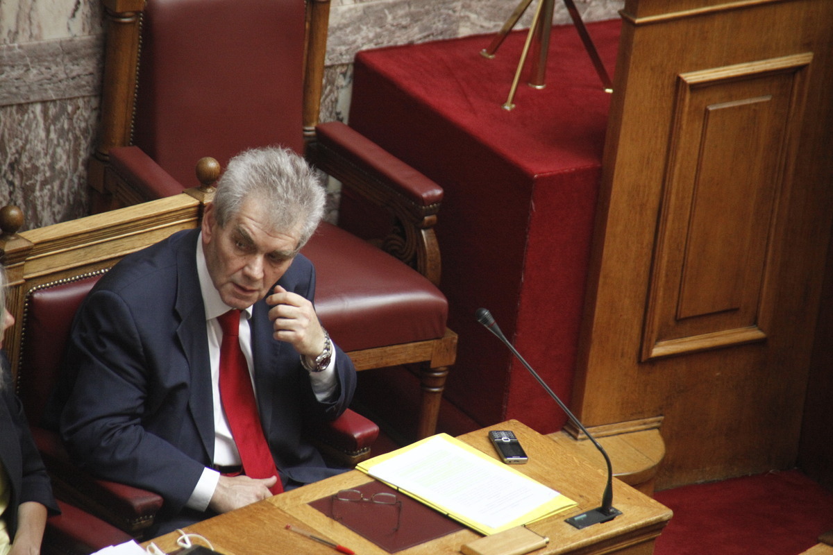 Παπαγγελόπουλος για την παρέμβαση Κομισιόν: Κρίμα!