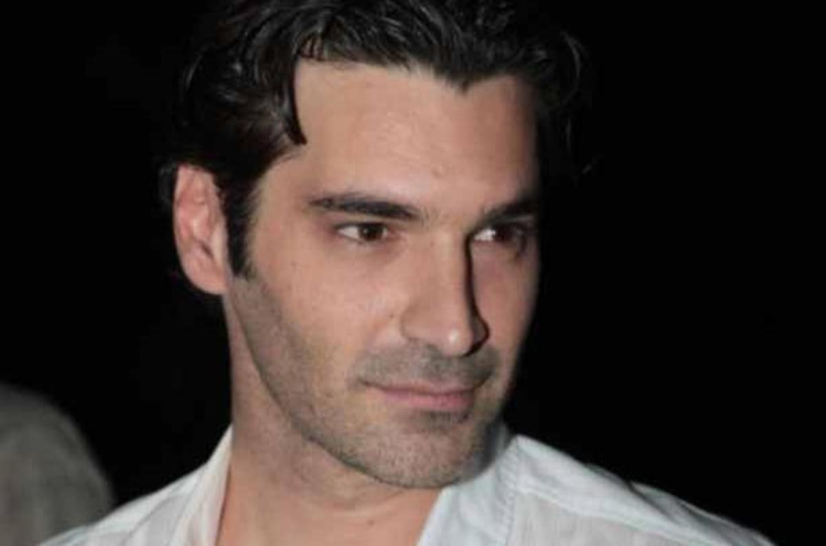 Παπακαλιάτης – Τι λέει για τη σχέση του με τον Λαζόπουλο και τι απαντά στα σχόλια περί αντιγραφής;