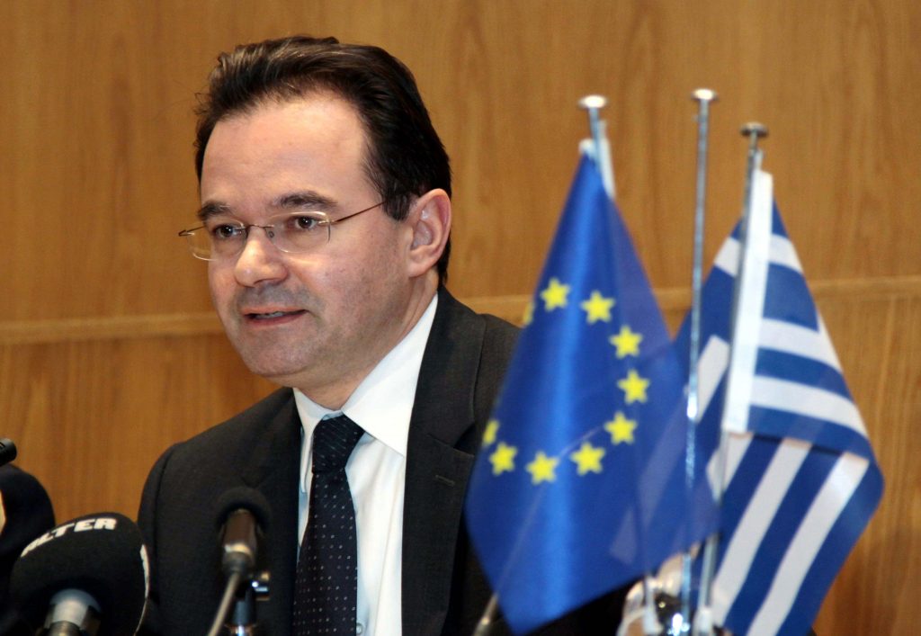 Γ. Παπακωνσταντίνου: Τον επόμενο μήνα η συνολική λύση για την κρίση χρέους