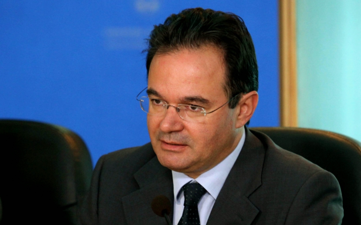 Από κόσκινο με εντολή Παπακωνσταντίνου τα οικονομικά 10 υπηρεσιών του Δημοσίου