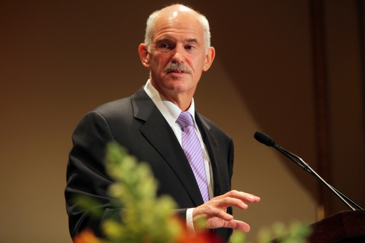 Παπανδρέου στο Reuters: “Δεν θα αυξήσουμε τον ΦΠΑ”