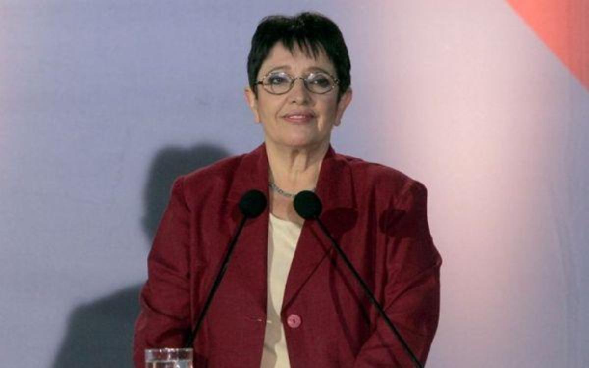 Γενέθλια σήμερα για την Αλέκα Παπαρήγα