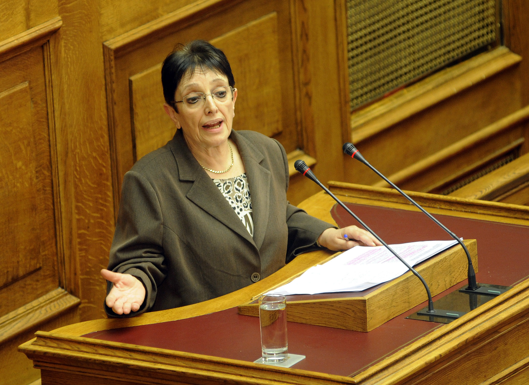 Σίγουρη η χρεοκοπία για την Αλέκα Παπαρήγα