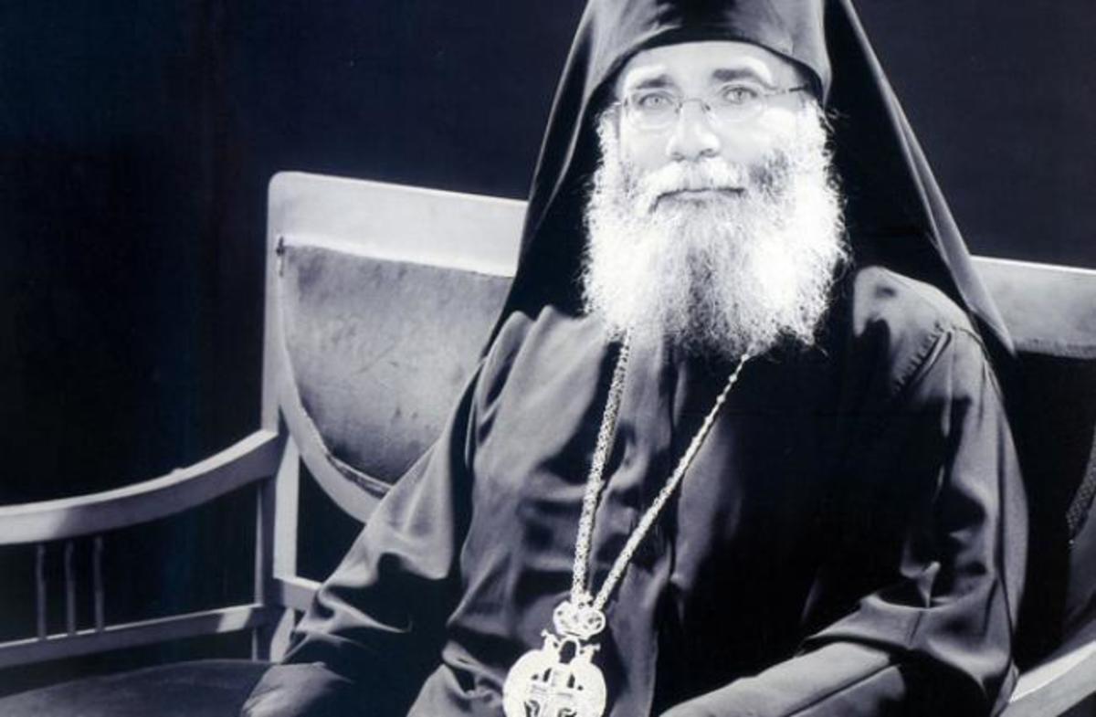 H ιερά μονή Οσίου Σεραφείμ του Σάρωφ απαντάει για τους “Παπαροκάδες”