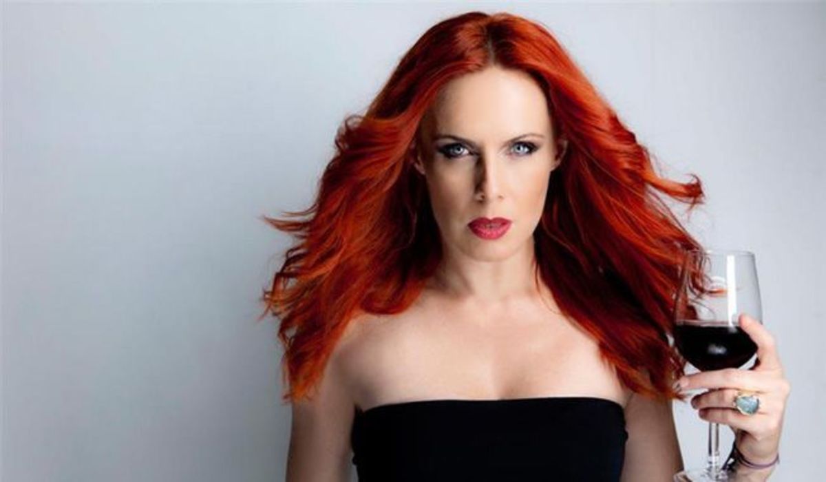 Αυτή είναι η κούκλα κόρη της Εβελίνας Παπούλια που μπαίνει στο Μπρούσκο!