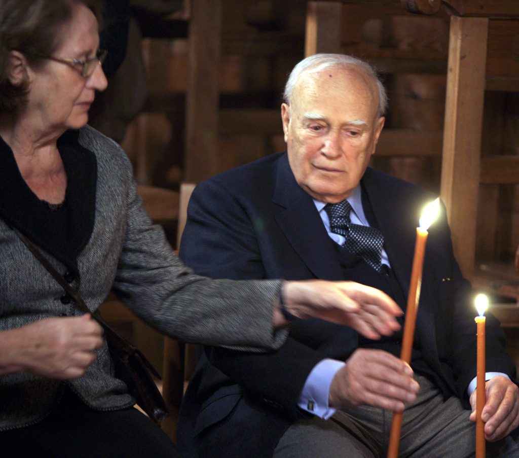 Κ. Παπούλιας: “Εύχομαι να είναι μία πραγματική Ανάσταση για τον ελληνικό λαό”