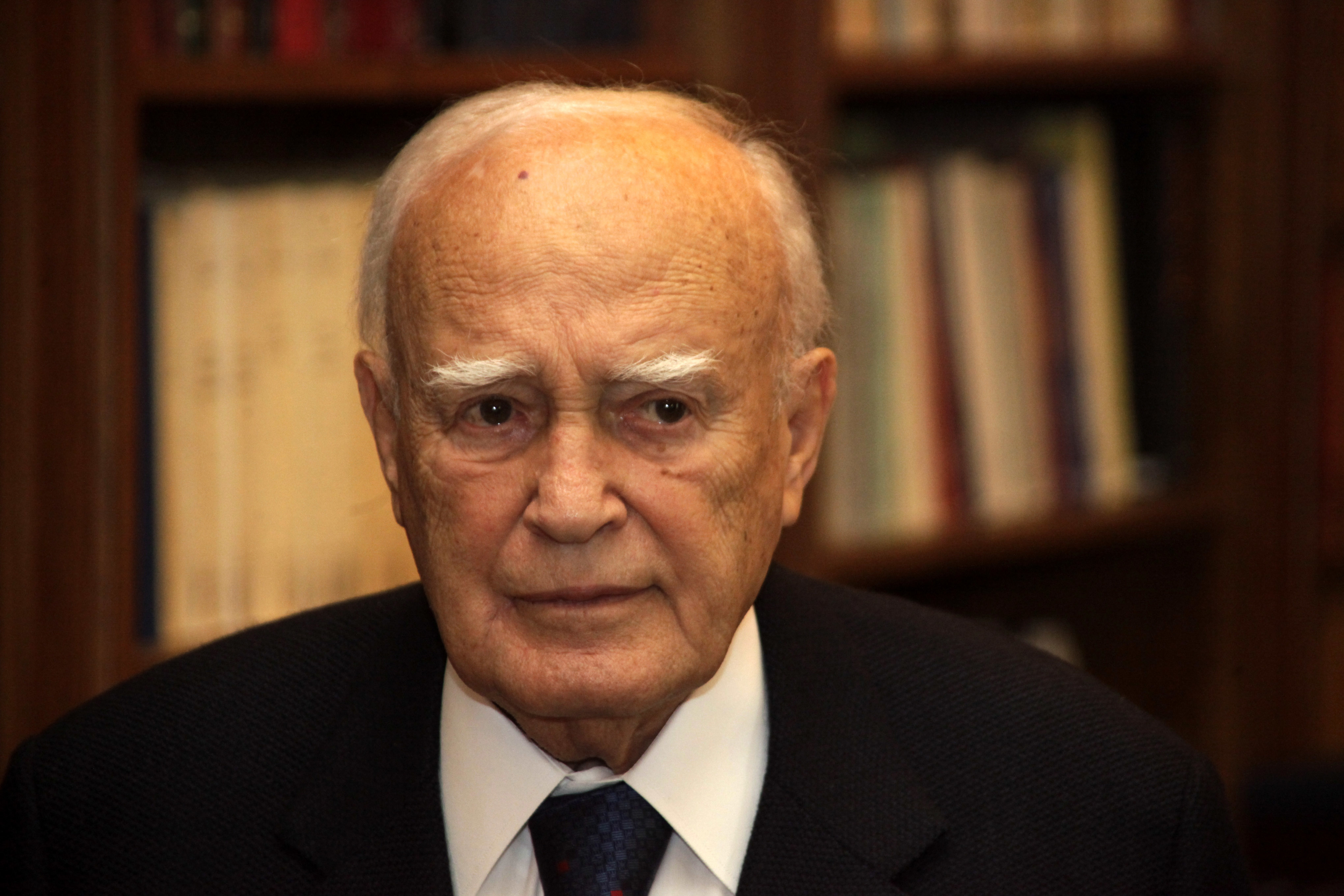 Μήνυμα συμπαράστασης του Κάρολου Παπούλια στην Κύπρο για τις προκλήσεις της Τουρκίας