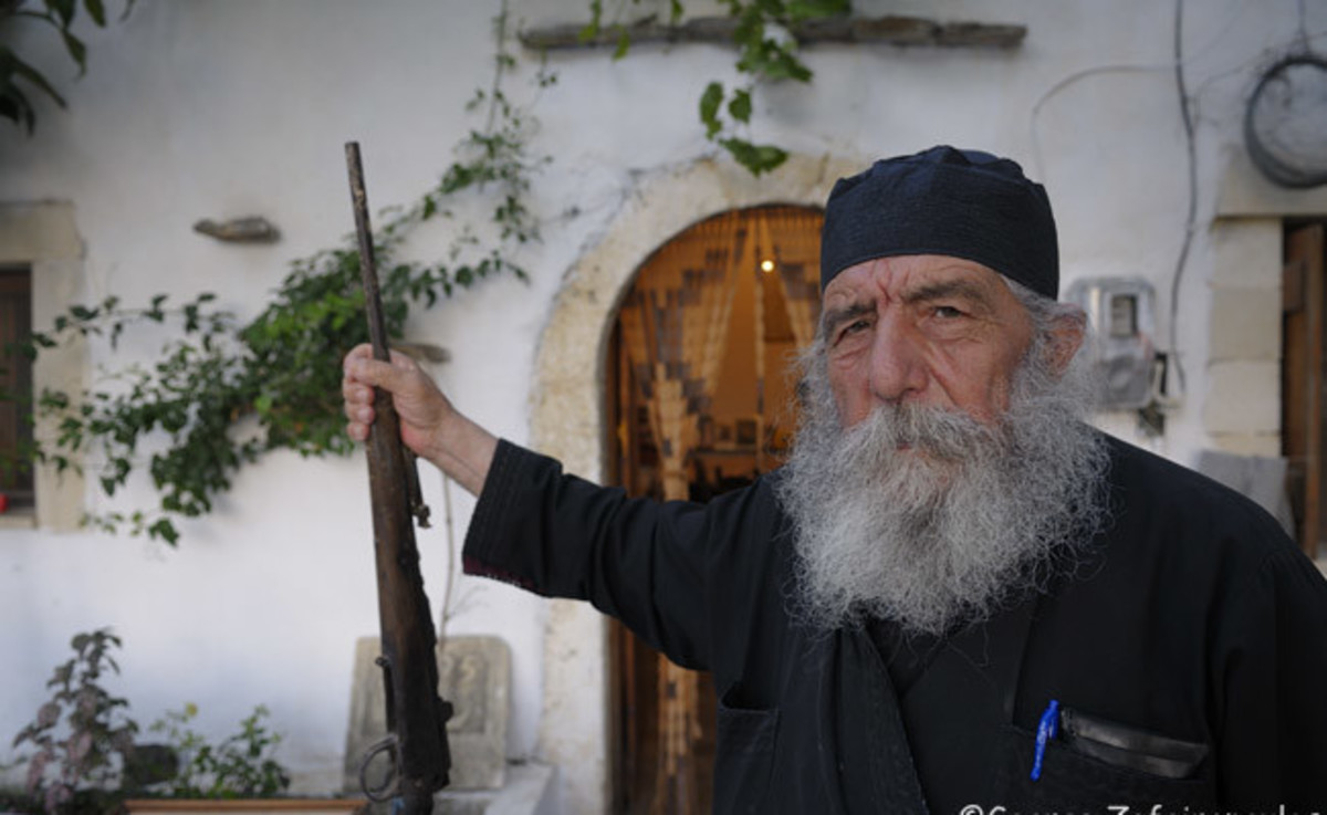 Ο Παπά – Γιώργης, ο επαναστάτης Ιερέας από τα Νομικιανά Σφακίων
