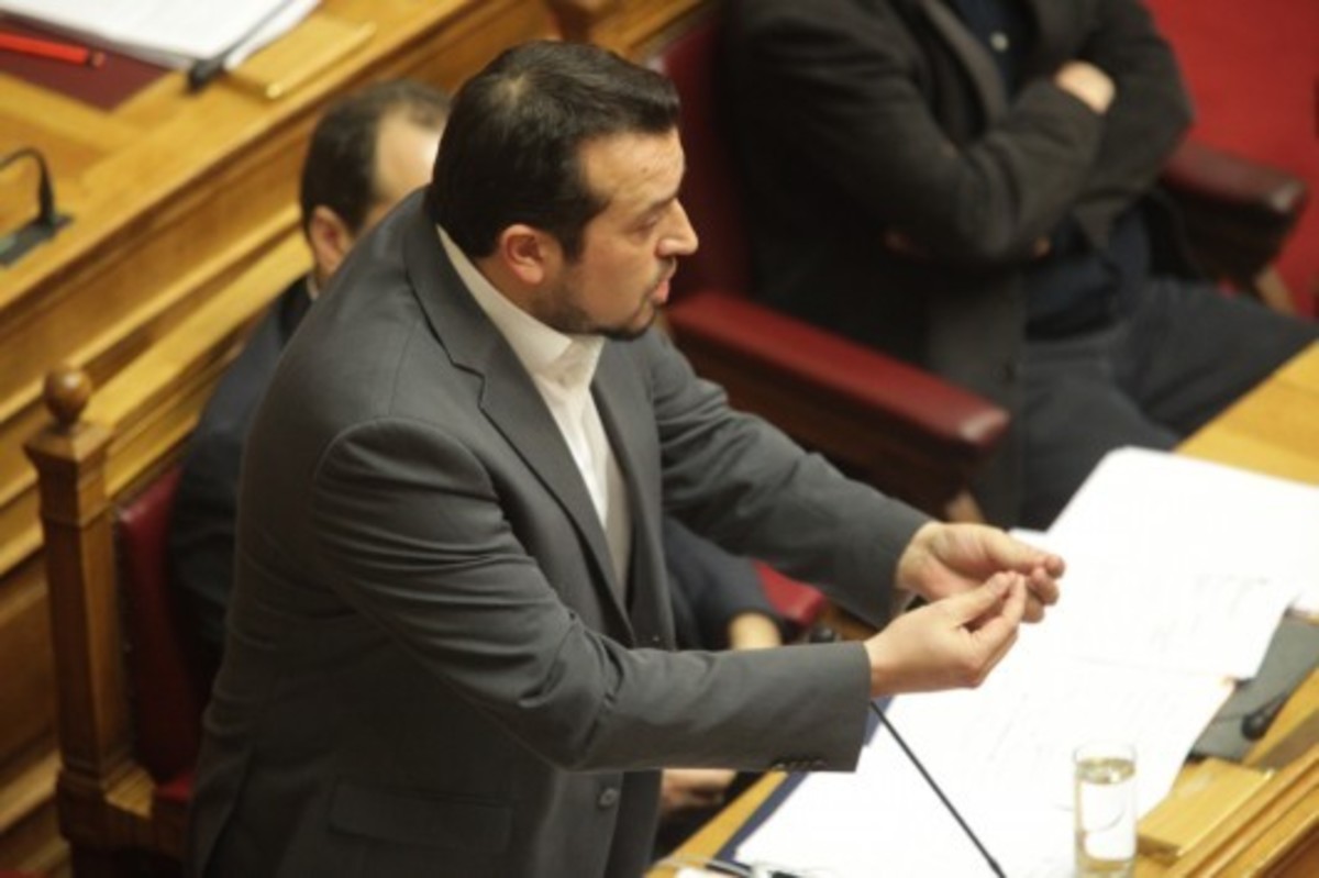 Νέες συναντήσεις Ν. Παππά την Τρίτη για τις τηλεοπτικές άδειες