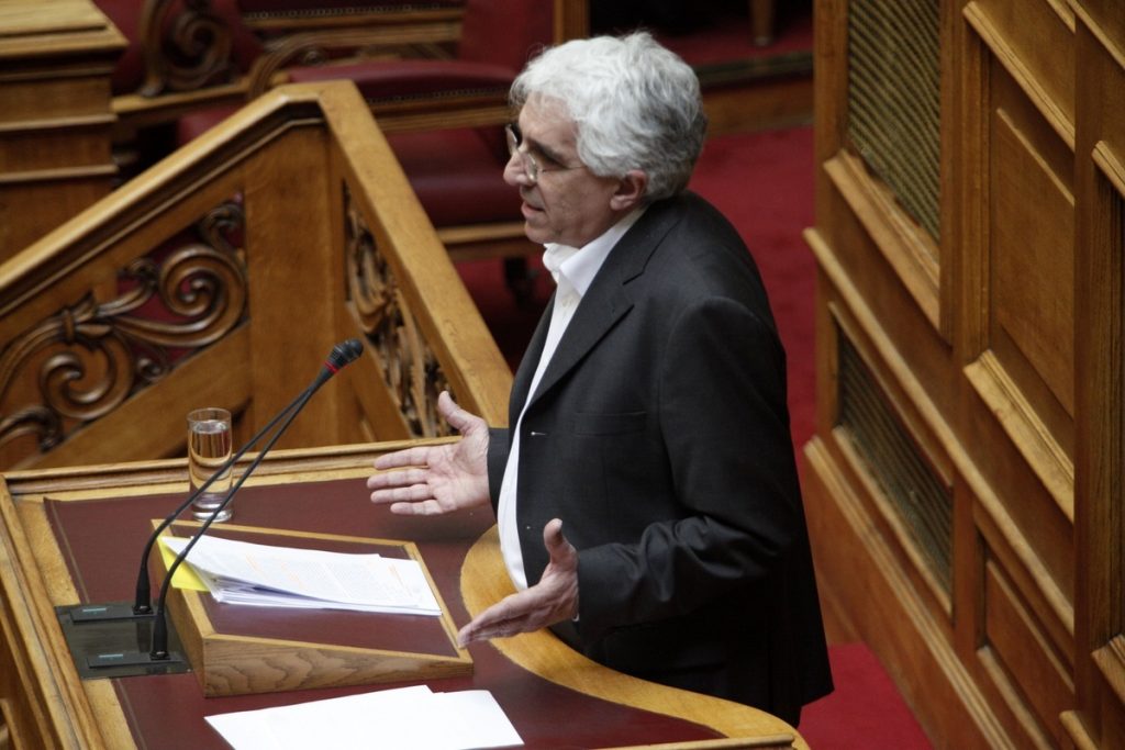 Τι απαντά ο Παρασκευόπουλος στα δημοσιεύματα πως είναι πολυέξοδος υπουργός