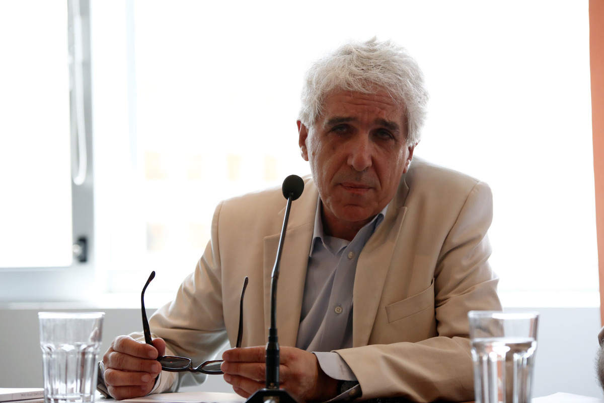 Υπέρ του δημοψηφίσματος ο Παρασκευόπουλος
