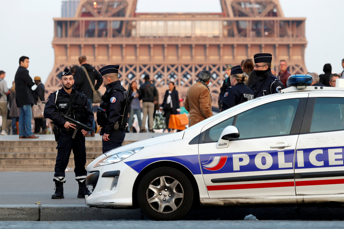 Η Γαλλία στη δίνη του τρόμου ώρες πριν τις εκλογές – Νέο ντοκουμέντο από το μακελειό στη Champs Elysees – Πανικός και επεισόδια