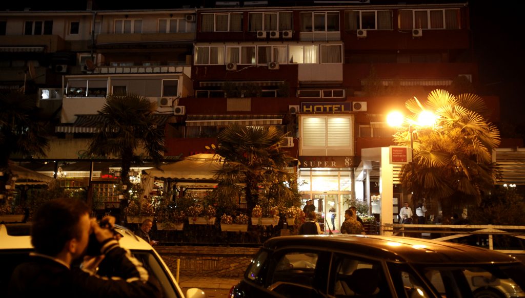 Συναγερμός και στο Παρίσι – Νοσοκόμα ενδέχεται να έχει προσβληθεί από τον ιό του Έμπολα