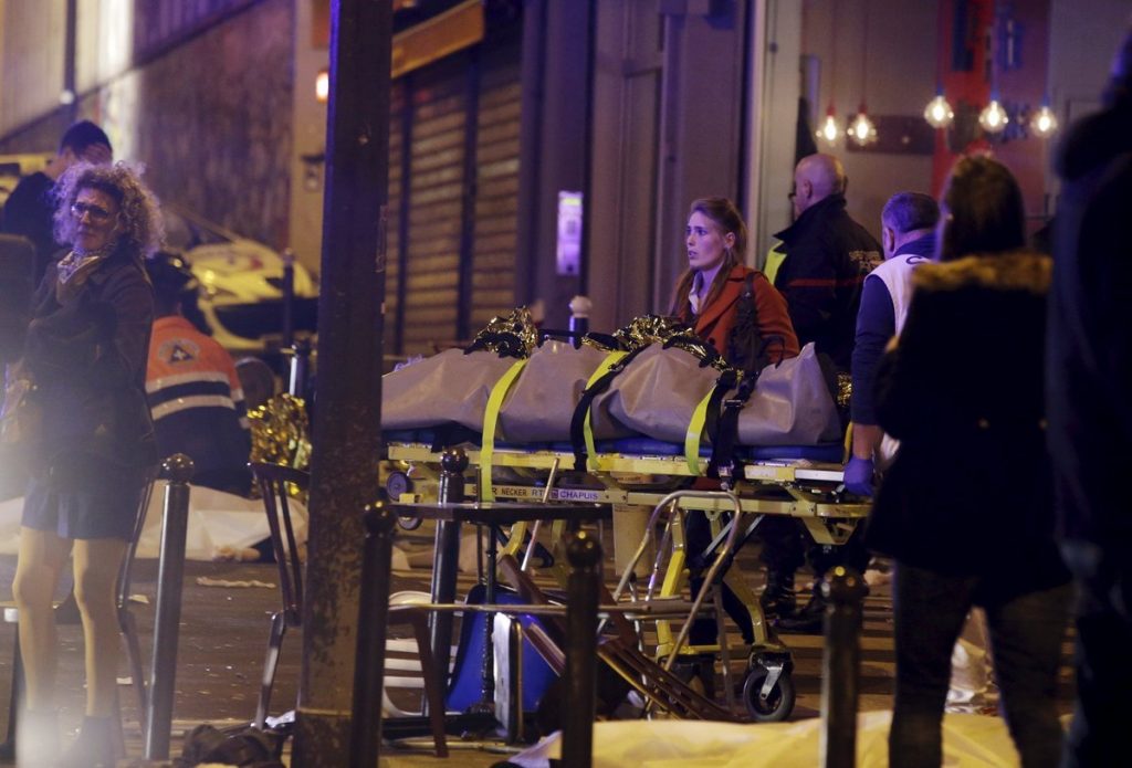 Παρίσι: Βίντεο από τα μπαράζ τρομοκρατικών επιθέσεων