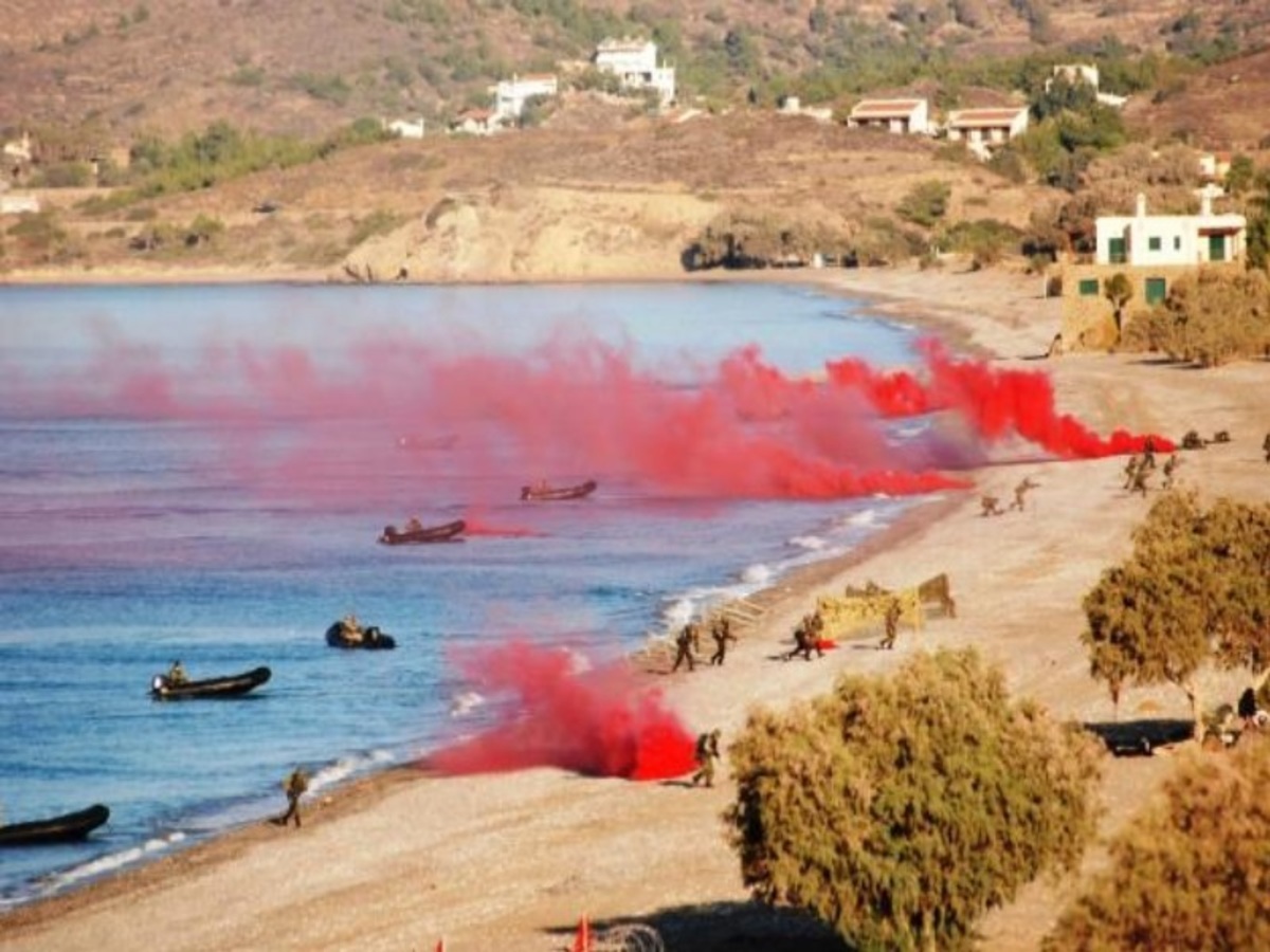 ΠΑΡΜΕΝΙΩΝ 2016: Η απόβαση των Πεζοναυτών στην Χίο! [pics]