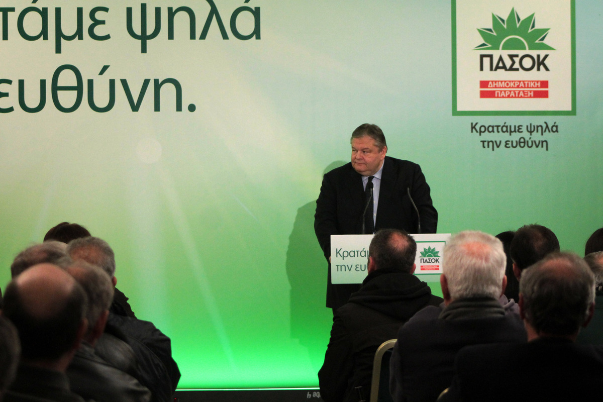Τα πρώτα ονόματα στα ψηφοδέλτια του ΠΑΣΟΚ