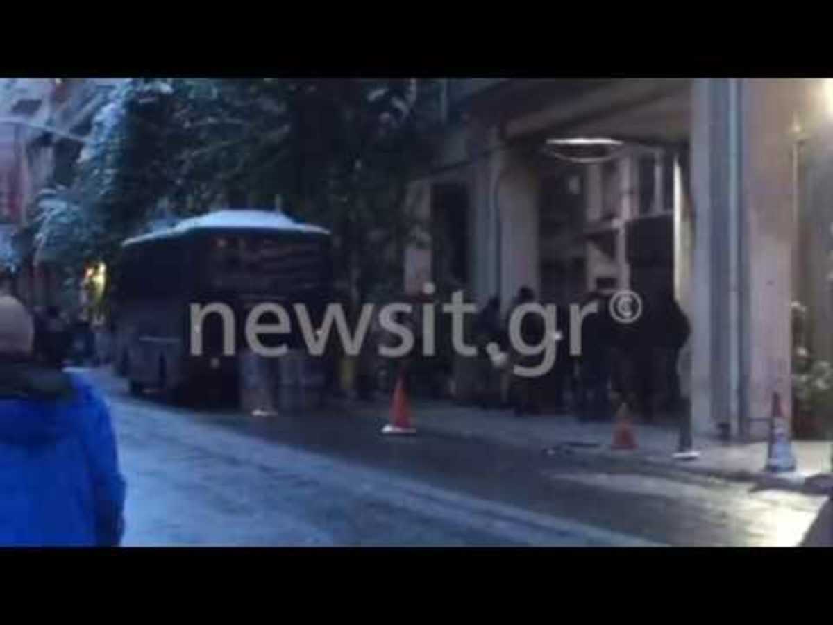 Πυροβολισμοί στη Χαριλάου Τρικούπη