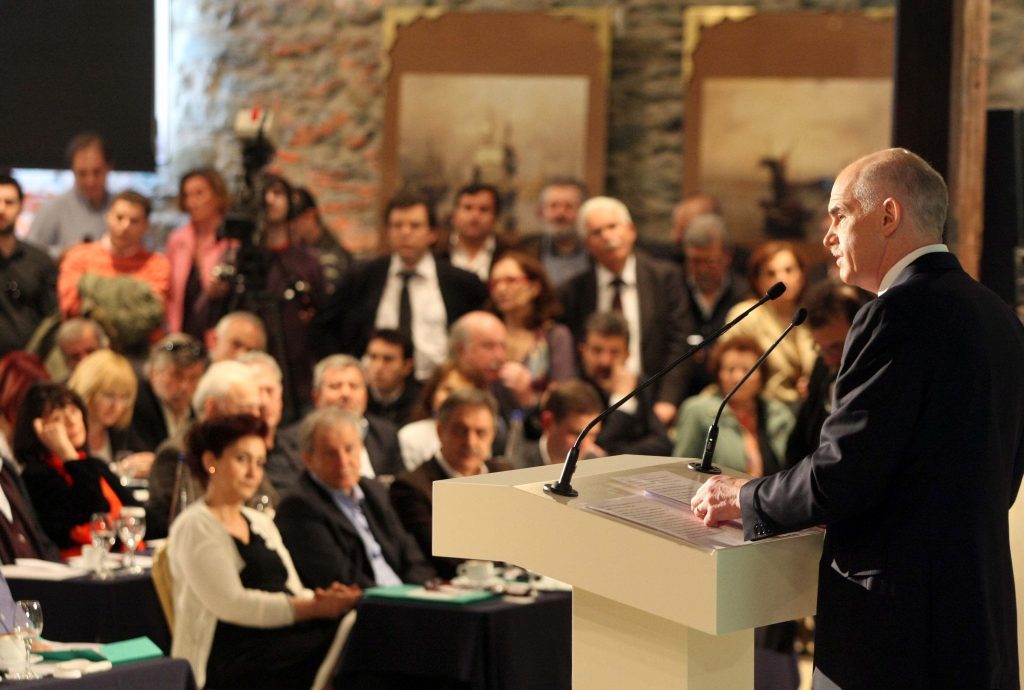 Στελέχη του ΠΑΣΟΚ κατά του οικονομικού επιτελείου