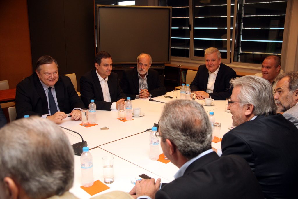 ΓΣΕΕ: Απαράδεκτη άλλη ανατροπή στις τριετίες